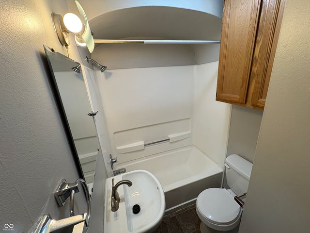 4814 E 10th Street, Indianapolis, IN 46201