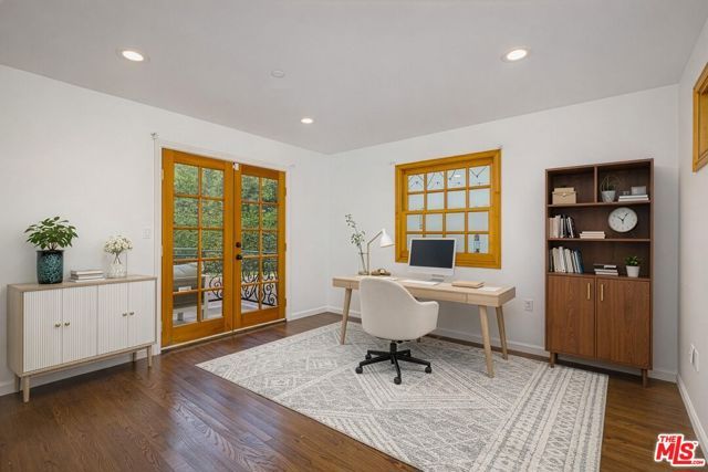 3724 Dixie Canyon Avenue, Sherman Oaks, CA 91423