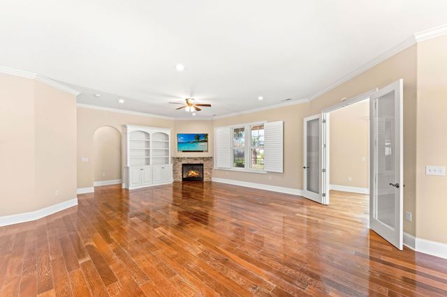 2117 Via Palma Dr., North Myrtle Beach, SC 29582