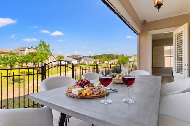 2117 Via Palma Dr., North Myrtle Beach, SC 29582