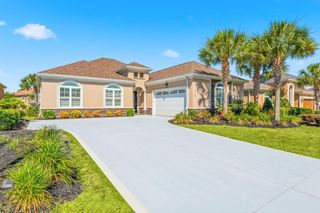 2117 Via Palma Dr., North Myrtle Beach, SC 29582