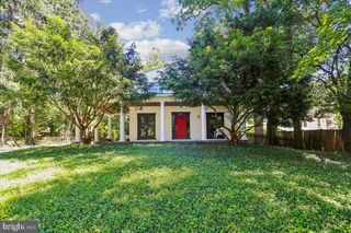3210 UNIVERSITY BLVD W, Kensington, MD 20895