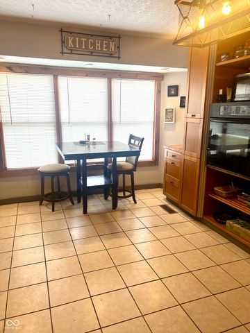 2976 W Rose Hill Lane, Rosedale, IN 47874