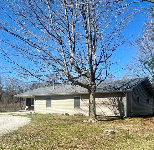 2976 W Rose Hill Lane, Rosedale, IN 47874