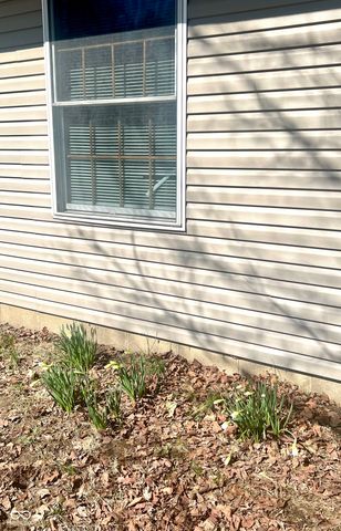 2976 W Rose Hill Lane, Rosedale, IN 47874