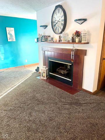 2976 W Rose Hill Lane, Rosedale, IN 47874