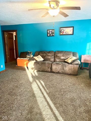 2976 W Rose Hill Lane, Rosedale, IN 47874