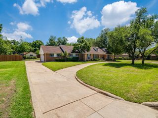 7 Carl Lee Circle, Terrell, TX 75160