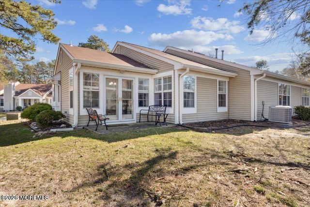 1005B Buckingham Drive, Manchester, NJ 08759