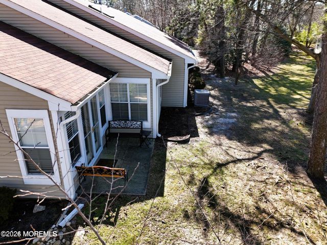 1005B Buckingham Drive, Manchester, NJ 08759