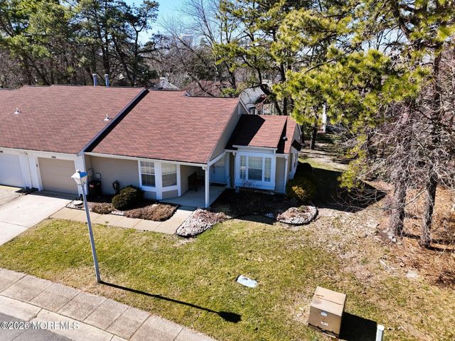 1005B Buckingham Drive, Manchester, NJ 08759