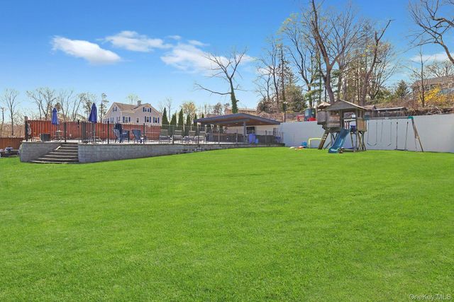 3 Green Hill Court, Nanuet, NY 10954