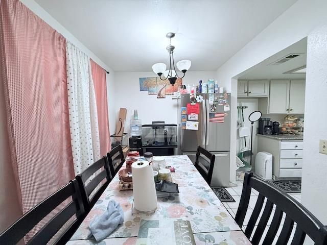 284 W Lexington Avenue, Fresno, CA 93711