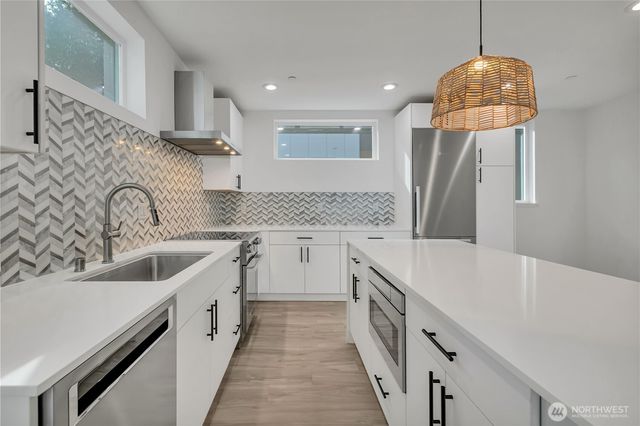 1778 A Alki Avenue SW, Seattle, WA 98116