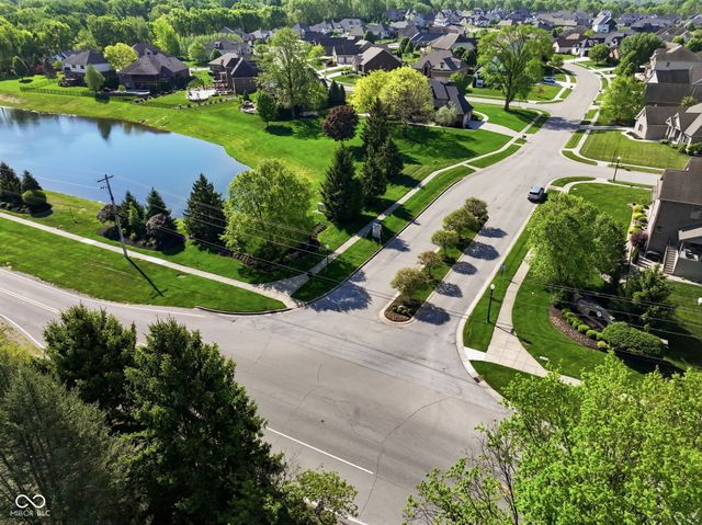 5554 Harness Drive, Greenwood, IN 46143