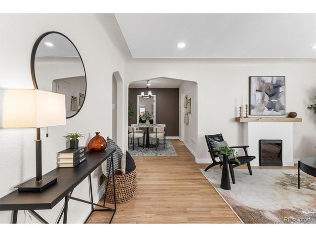 2960 Poplar St, Denver, CO 80207