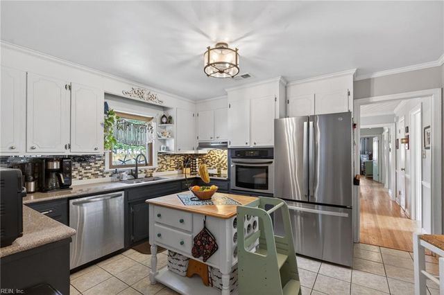4617 Twain LN, Virginia Beach, VA 23455