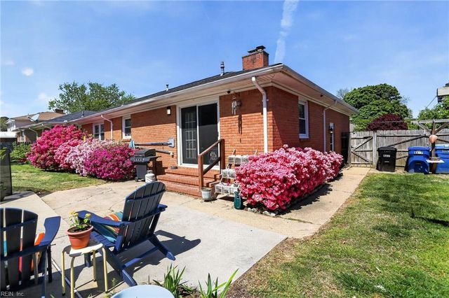 4617 Twain LN, Virginia Beach, VA 23455