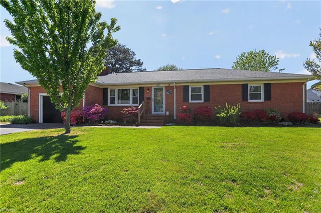 4617 Twain LN, Virginia Beach, VA 23455