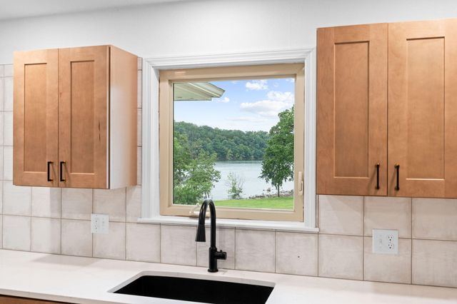26237 Twin Rivers Drive, Shell Knob, MO 65747