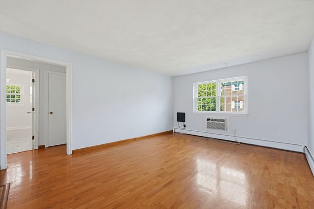 130 Parker St L4, Acton, MA 01720