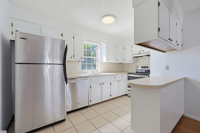 130 Parker St L4, Acton, MA 01720
