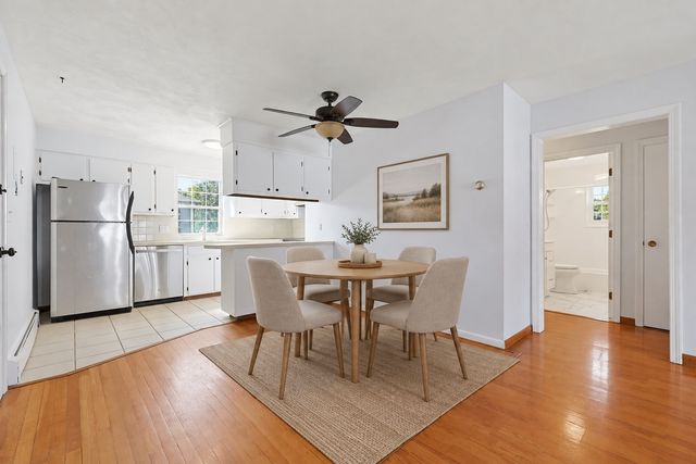 130 Parker St L4, Acton, MA 01720