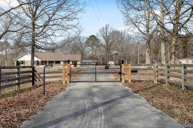 281 Dozier Road, Ardmore, AL 35739