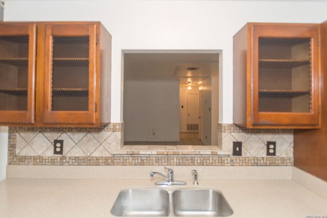 10803 GREEN HURST ST, San Antonio, TX 78223