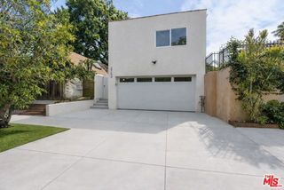 2154 Patricia Avenue, Los Angeles, CA 90025