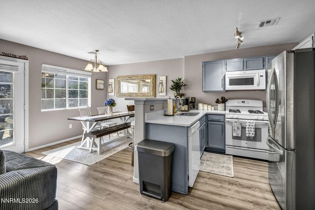 5650 El Paseo Drive 102, Sparks, NV 89436