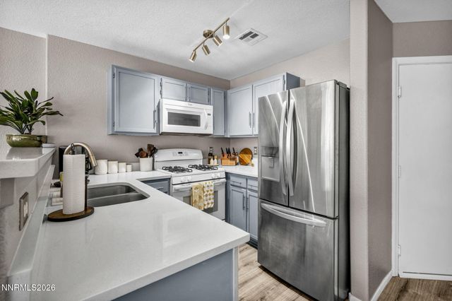 5650 El Paseo Drive 102, Sparks, NV 89436