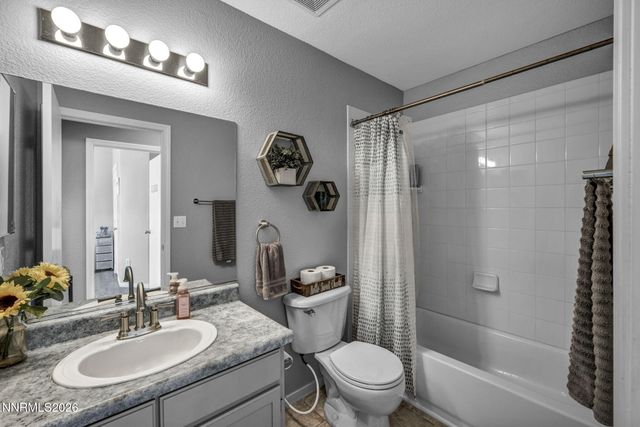 5650 El Paseo Drive 102, Sparks, NV 89436