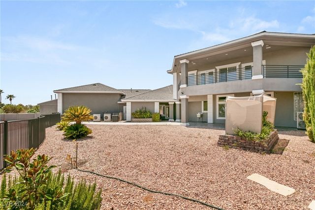 5930 North El Capitan Way, Las Vegas, NV 89149