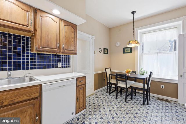 608 WASHINGTON LN, Jenkintown, PA 19046