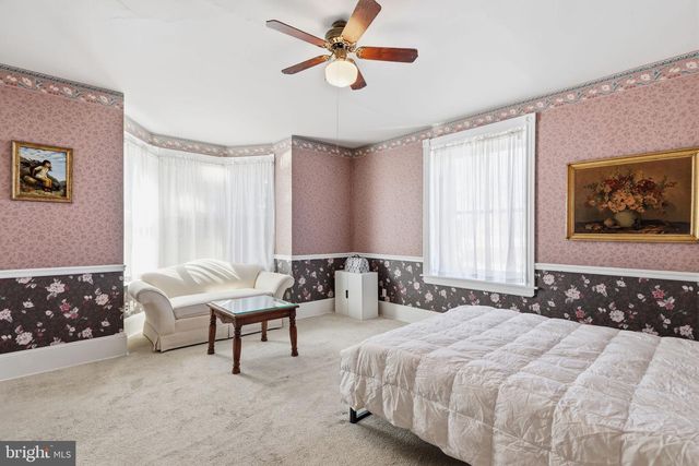 608 WASHINGTON LN, Jenkintown, PA 19046