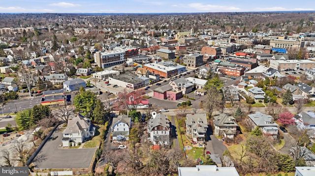 608 WASHINGTON LN, Jenkintown, PA 19046