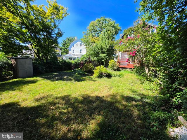 608 WASHINGTON LN, Jenkintown, PA 19046