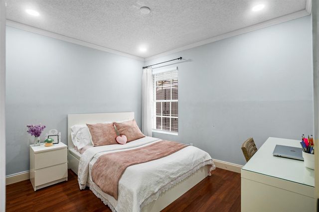 1427 Seagrape Cir, Weston, FL 33326