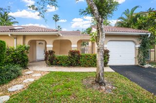 1427 Seagrape Cir, Weston, FL 33326