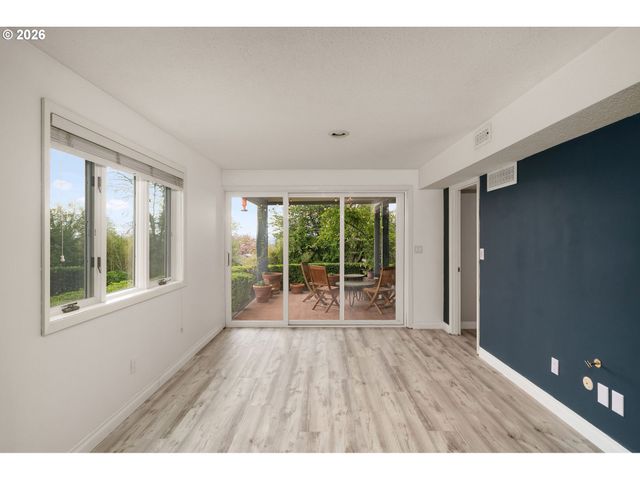 3505 Sw DOSCH Rd, Portland, OR 97239