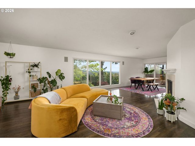 3505 Sw DOSCH Rd, Portland, OR 97239