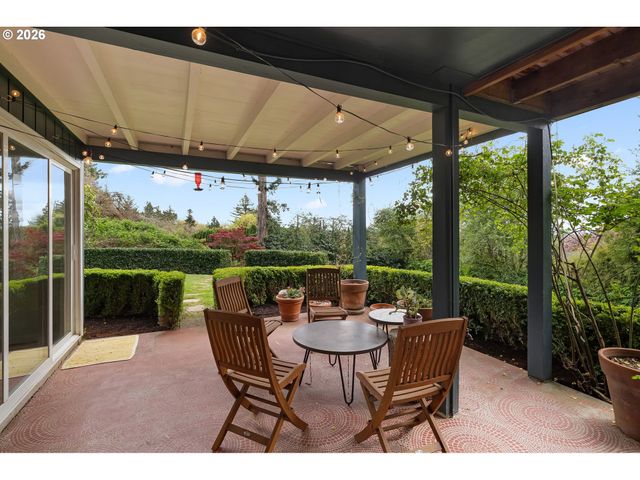 3505 Sw DOSCH Rd, Portland, OR 97239