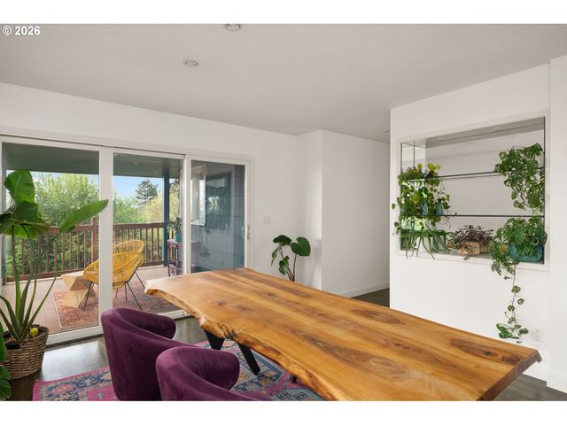 3505 Sw DOSCH Rd, Portland, OR 97239