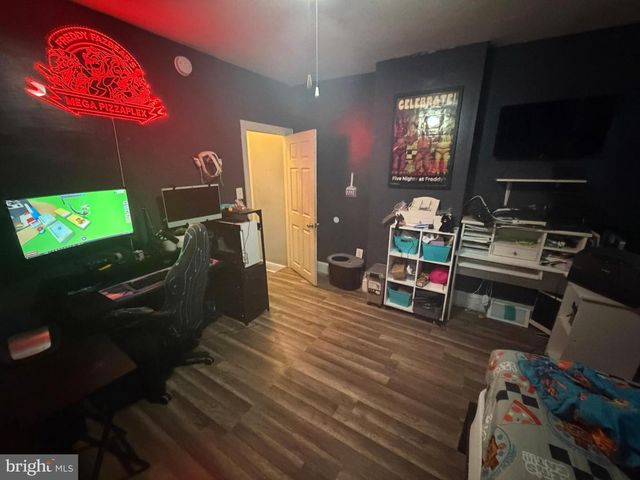 9 E BASIN ST, Norristown, PA 19401