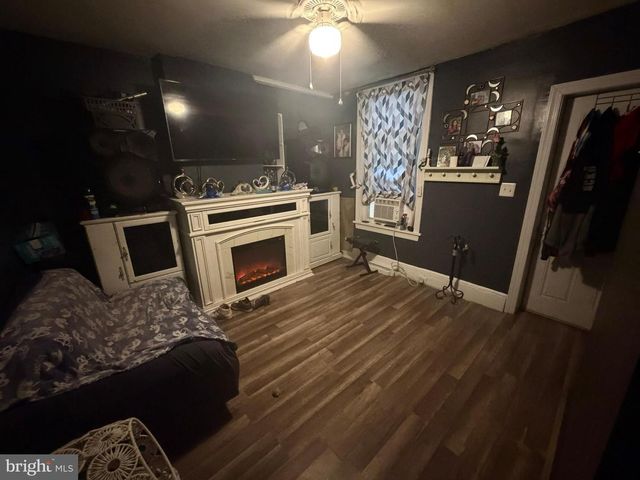 9 E BASIN ST, Norristown, PA 19401