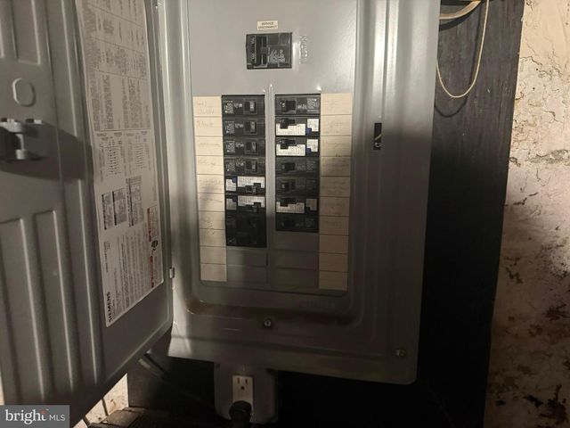 9 E BASIN ST, Norristown, PA 19401