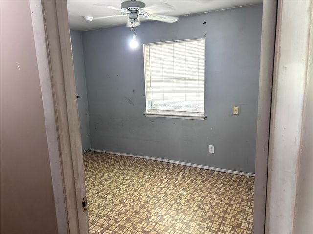 726 Holliday Lane, Duncanville, TX 75116