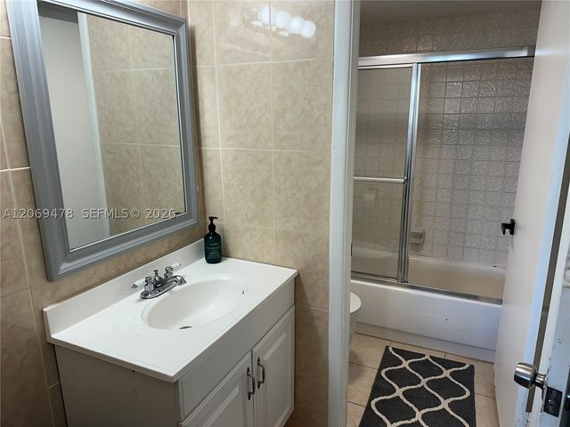 6039 Collins Ave 310, Miami Beach, FL 33140
