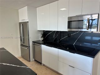 6039 Collins Ave 310, Miami Beach, FL 33140